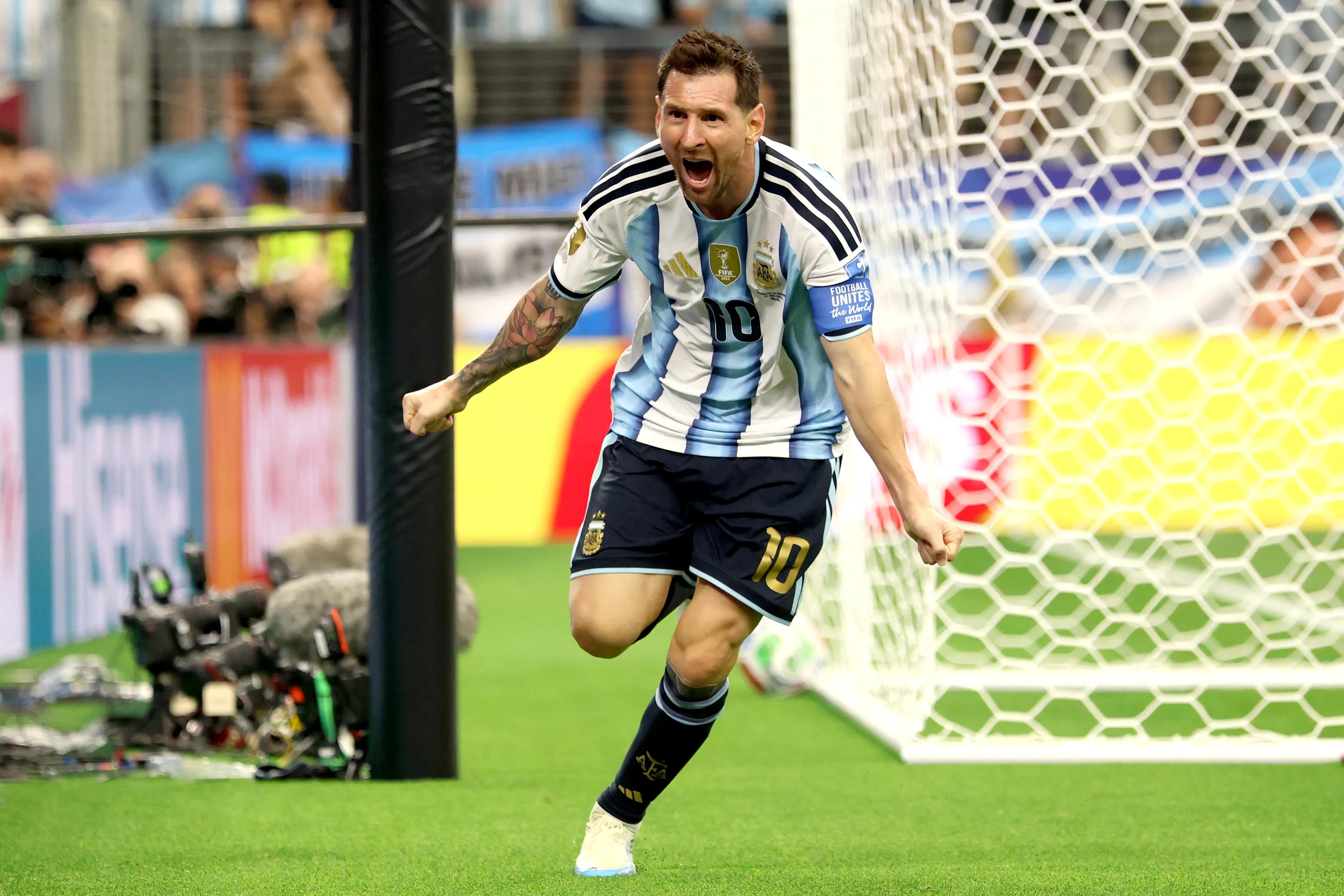 A Retired Schoolteacher in Toulouse Marks Off Messi's Goals With Chalk and a Stubborn Faith in an Old Mark