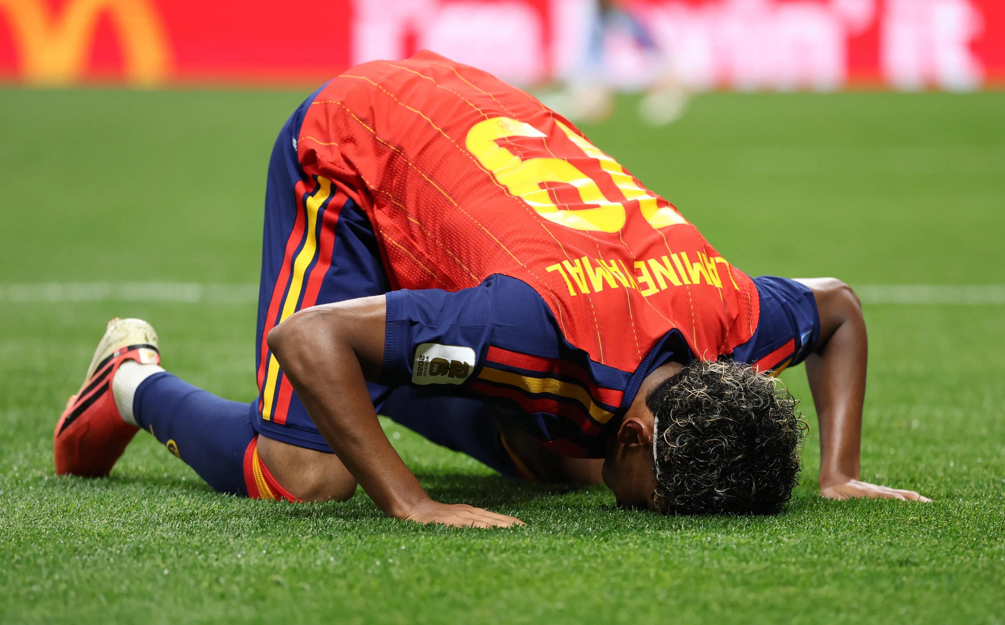 Barely old enough to dream: two teenage strikers write a chapter that defies every textbook